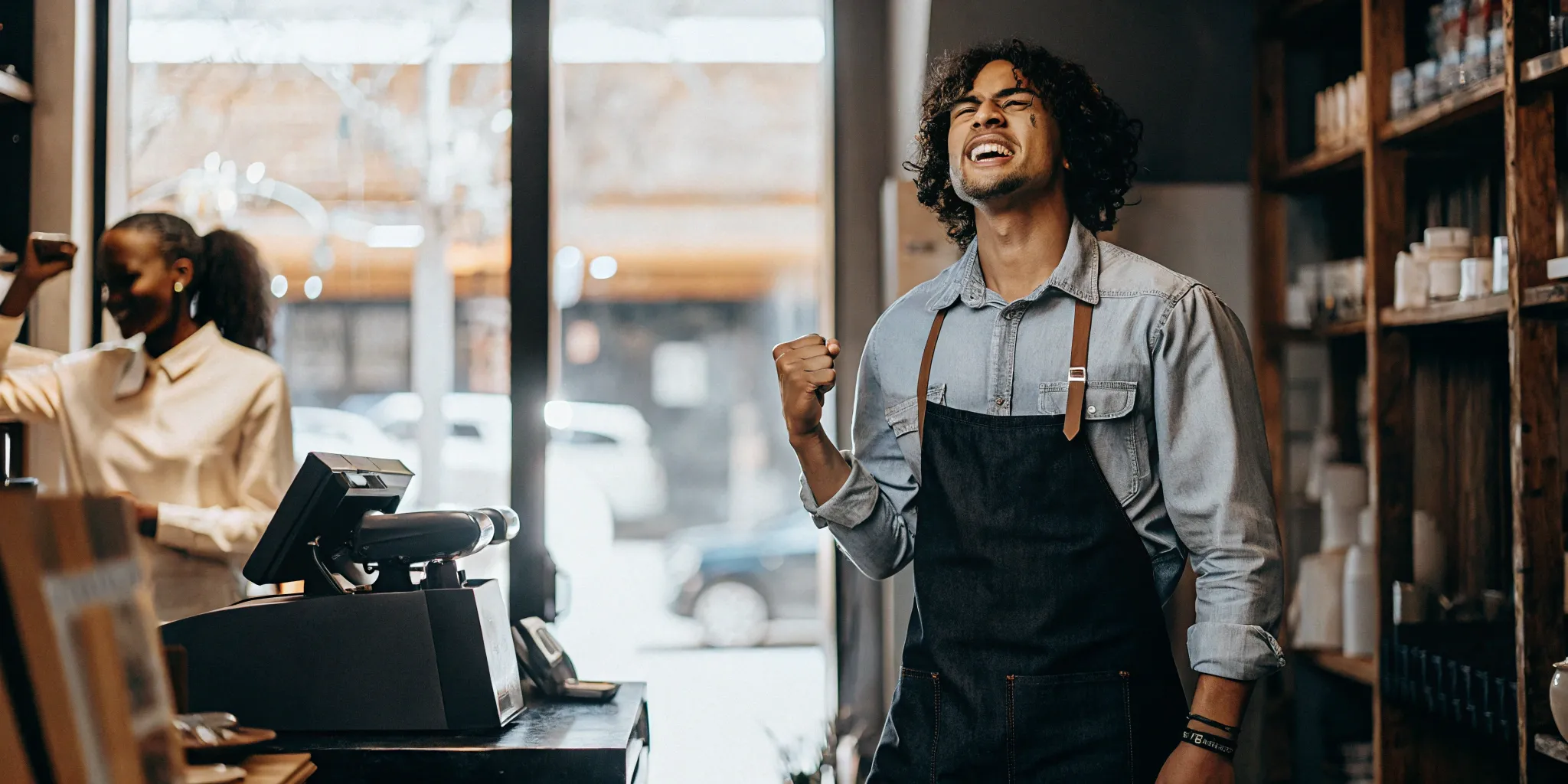 Small business merchant receiving a cash advance.