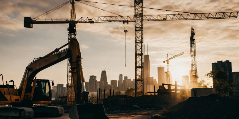 A Simple Guide to Equipment Financing in Chicago 5 A Chicago construction site with heavy equipment acquired through equipment financing.